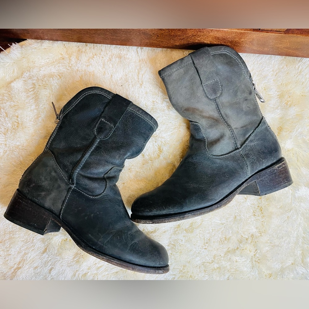 Corral Men’s Grey Leather Boots